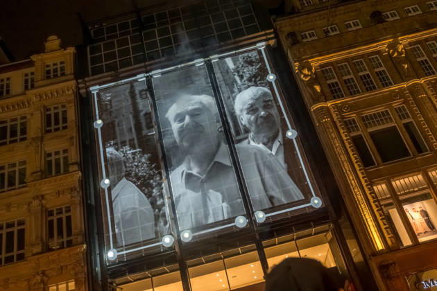 Since 2009, the Festival of Lights has been held in Leipzig on October 9 to commemorate the Monday demonstrations of 1989. Lights and art installations illuminate the city, and people walk through the city carrying candles. Festival of Lights 2026