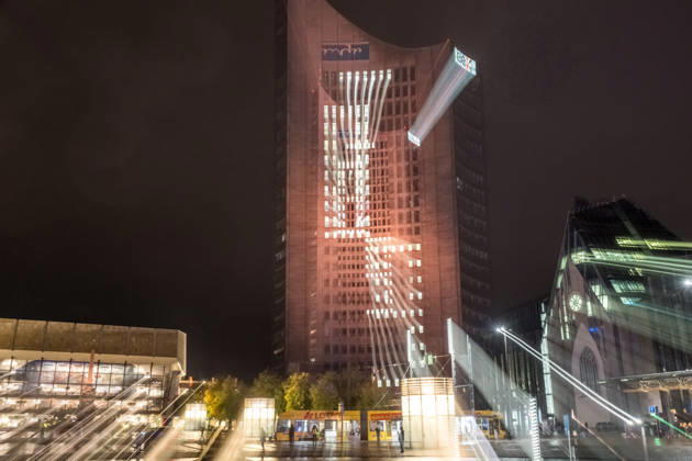 Since 2009, the Festival of Lights has been held in Leipzig on October 9 to commemorate the Monday demonstrations of 1989. Lights and art installations illuminate the city, and people walk through the city carrying candles. Festival of Lights 2026