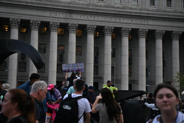 Protesters rally after ICE shooting of New York man in car with child inside NEW YORK, UNITED STATES - OCTOBER 9: A massive protest takes place at Foley Square , demanding the withdrawal of ICE from the city in New York, United States on October 9, 2026. The demonstration follows an incident yesterday in the Bronx where an ICE officer shot Oscar Belgal, a Dominican Republic national, in the neck while he was driving with a 5-year-old child in the vehicle. Waleed Zein Anadolu New York United States. Editorial use only. Please get in touch for any other usage. Copyright: x2026xAnadoluxWaleedxZeinx