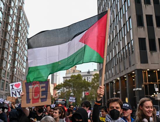 Thousands of New York protesters rally against ICE after Bronx shooting NEW YORK, UNITED STATES - OCTOBER 9: Thousands of people gathered at Foley Square to demand the withdrawal of US Immigration and Customs Enforcement (ICE) from the city, a day after an ICE officer shot a Dominican Republic national in the neck in the Bronx in New York, United States on October 9, 2026. Waleed Zein Anadolu New York United States. Editorial use only. Please get in touch for any other usage. Copyright: x2026xAnadoluxWaleedxZeinx