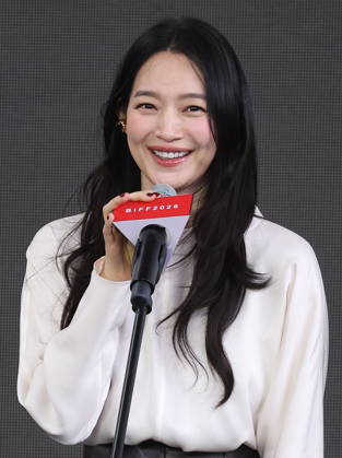 Shin Min-a at BIFF Shin Min-a at BIFF Actress Shin Min-a gives remarks at a publicity event for the upcoming TV series The Remarried Empress at the 31st Busan International Film Festival (BIFF) at the Busan Cinema Center in the southeastern port city on Oct. 10, 2026. (Yonhap) 2026-10-10 14:18:52 <Copyright ¨Ï 1980-2026 YONHAPNEWS AGENCY. .> ºÎ»ê±¤¿ª½Ã EDITORIAL USE ONLY  Copyright: xx Min-a ???x yonphotos257531