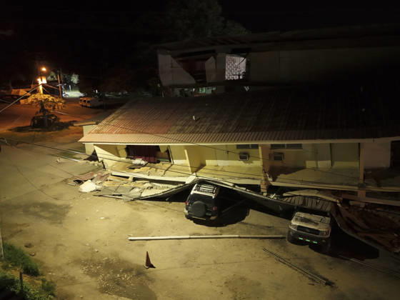 Strong 7.7 magnitude earthquake strikes Panama PENONOME, PANAMA - OCTOBER 9: Cars are seen under the rubble of a collapsed building following the powerful 7.7 magnitude earthquake in Penonome, Panama, on October 9, 2026. A powerful 7.7-magnitude earthquake struck Panama on Friday, causing widespread power outages, severe structural damage, and panic among residents. Mauricio Valenzuela Anadolu Penonome Panama. Editorial use only. Please get in touch for any other usage. Copyright: x2026xAnadoluxMauricioxValenzuelax