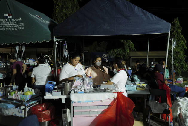 Strong 7.7 magnitude earthquake strikes Panama PENONOME, PANAMA - OCTOBER 9: Medical workers are seen outside the Aquilino Tejeira Hospital following the powerful 7.7 magnitude earthquake in Penonome, Panama, on October 9, 2026. A powerful 7.7-magnitude earthquake struck Panama on Friday, causing widespread power outages, severe structural damage, and panic among residents. Mauricio Valenzuela Anadolu Penonome Panama. Editorial use only. Please get in touch for any other usage. Copyright: x2026xAnadoluxMauricioxValenzuelax