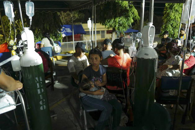 Strong 7.7 magnitude earthquake strikes Panama PENONOME, PANAMA - OCTOBER 9: A woman is holding her child, who is wearing an oxygen mask, in her arms outside the Aquilino Tejeira Hospital following the powerful 7.7 magnitude earthquake in Penonome, Panama, on October 9, 2026. A powerful 7.7-magnitude earthquake struck Panama on Friday, causing widespread power outages, severe structural damage, and panic among residents. Mauricio Valenzuela Anadolu Penonome Panama. Editorial use only. Please get in touch for any other usage. Copyright: x2026xAnadoluxMauricioxValenzuelax