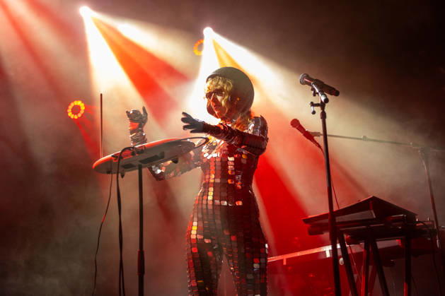 Ora The Molecule live in Oslo, Norway Oslo, Norway. 09th, October 2026. The Norwegian singer and musician Ora The Molecule performs a live concert at Parkteatret in Oslo. Norway, Oslo, Parkteatret Copyright: xGonzalesxPhoto Per-OttoxOppix