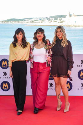 Entertainment Bilder des Tages Photo call for the film *La mala madre* at the Sitges Film Festival Director Alicia Albares, and actresses Thaïs Blume and Marina Alegre during the photo call for the film *La mala madre* at the Sitges Film Festival, on October 10, 2026, in Sitges, Barcelona, Catalonia, Spain. The film begins when Victoria (Thaïs Blume) wakes up with no memories in an isolated house. A doctor and a woman who claims to be her mother take care of her and try to convince her that she ended up there after suffering an accident in which her daughter died. OCTOBER 10, 2026 Sitges, Barcelona, Catalonia Sitges, Barcelona, Catalonia, Spain  Copyright: xAlbertoxParedesx 7834541