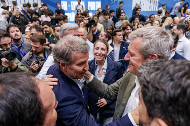 The PP Holds a Pre-Campaign Event at IFEMA Alberto Núnez Feijóo, president of the Popular Party (PP), during a pre-campaign event for the Popular Party (PP) at IFEMA on October 10, 2026, in Madrid, Spain. The PP held its first pre-campaign event today for the general elections on November 29 (29N). Feijóo attended this event alongside the president of the Community of Madrid and the mayor of the capital. October 10, 2026. Carlos Lujá, Madrid, Madrid, Spain  Copyright: xCarlosxLujanx 7834589