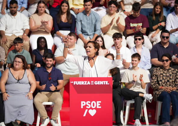 Pedro Sánchez participates in the first pre-campaign event in Dos Hermanas, Seville. Photo of the PSOE A Secretary-General, María Jesús Montero, at the first pre-campaign event for the November 29 elections. October 10, 2026, in Dos Hermanas, Seville, Andalusia, Spain The event was also attended by the PSOE’s Secretary General and Prime Minister, Pedro Sánchez, and the mayor of Dos Hermanas and the PSOE A’s Secretary of Organization, Francisco Rodríguez October 10, 2026 María José Ló Dos Hermanas, Seville Dos Hermanas, Seville, Spain  Copyright: xMariaxJosÃ xLopezx 7834592