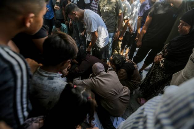 RECORD DATE NOT STATED Palestinians Targeted in Western Gaza City (INT) Palestinians Targeted in Western Gaza City. OCTOBER 10, 2026, Gaza, Palestine: A group of Palestinians was targeted in western Gaza City. Further details about casualties were not immediately available. Credit: Hashem Zimmo TheNews2(Foto: Hashem Zimmo Thenews2 imago images) Palestinians Targeted in Western Gaza City  Copyright: xHashemxZimmox