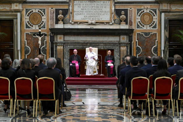 Pope Leo XIV Meets With Directors Of World’s Largest Museums - Vatican Pope Leo XIV meets with the directors of the largest art and culture museums around the world at the Vatican, on October 10, 2026. Speaking to members of the Bizot Group, which brings together directors of the world’s largest museums, Pope Leo stressed the importance of works of art as a means of ‘safeguarding a heritage that belongs to all humanity.’ Photo by (EV) Mario Tomassetti Vatican Medial ABACAPRESS.COM Rome Copyright: xABACAx