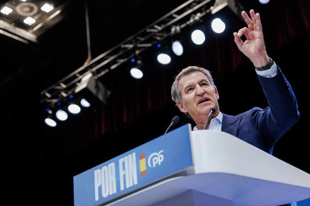 The PP Holds a Pre-Campaign Event at IFEMA Alberto Núnez Feijóo, president of the Popular Party (PP), during a pre-campaign event for the PP at IFEMA on October 10, 2026, in Madrid, Spain. The PP held its first pre-campaign event today for the general elections on November 29 (29N). Feijóo attended this event alongside the president of the Community of Madrid and the mayor of the capital. October 10, 2026. Carlos Lujá, Madrid, Madrid, Spain  Copyright: xCarlosxLujanx 7834714