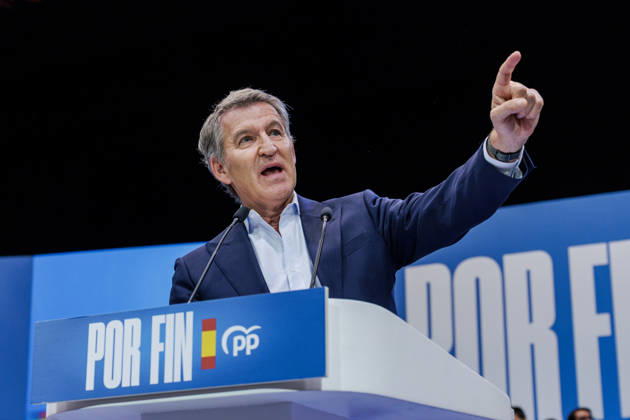 The PP Holds a Pre-Campaign Event at IFEMA Alberto Núnez Feijóo, president of the Popular Party (PP), during a pre-campaign event for the PP at IFEMA on October 10, 2026, in Madrid, Spain. The PP held its first pre-campaign event today for the general elections on November 29 (29N). Feijóo attended this event alongside the president of the Community of Madrid and the mayor of the capital. OCTOBER 10, 2026. Carlos Lujá. Madrid, Madrid, Spain.  Copyright: xCarlosxLujanx 7834702
