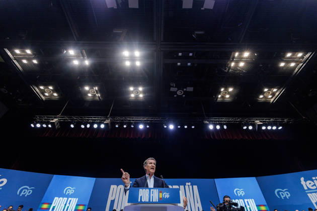 The PP Holds a Pre-Campaign Event at IFEMA Alberto Núnez Feijóo, president of the Popular Party (PP), during a pre-campaign event for the PP at IFEMA on October 10, 2026, in Madrid, Spain. The PP held its first pre-campaign event today for the general elections on November 29 (29N). Feijóo attended this event alongside the president of the Community of Madrid and the mayor of the capital. OCTOBER 10, 2026. Carlos Lujá. Madrid, Madrid, Spain.  Copyright: xCarlosxLujanx 7834705