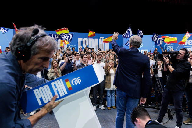 The PP Holds a Pre-Campaign Event at IFEMA Alberto Núnez Feijóo, president of the Popular Party (PP), during a pre-campaign event for the PP at IFEMA on October 10, 2026, in Madrid, Spain. The PP held its first pre-campaign event today for the general elections on November 29 (29N). Feijóo attended this event alongside the president of the Community of Madrid and the mayor of the capital. OCTOBER 10, 2026. Carlos Lujá. Madrid, Madrid, Spain. Copyright: xCarlosxLujanx 7834719