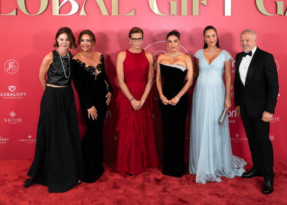 Photocall from the 2nd Global Gift Gala in Monaco: Guest, Mara Bravo, Princess Stephanie of Monaco, Eva Longoria, Alexandra Leclerc, and a guest attend the 2nd Monaco Global Gift Gala photocall at the Hotel de Paris on October 9, 2026, in Monaco, Monaco. Photo by Laurent Coust. Starface 460363 2026 10 09 Monaco Monaco Copyright: xLaurentxCoustx xStarfacex STAR_460363_003