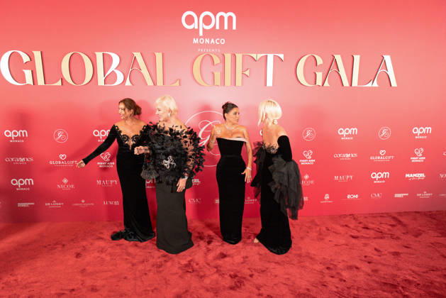 Photocall from the 2nd Global Gift Gala in Monaco: Maria Bravo, a guest, Eva Longoria, and a guest attend the 2nd Monaco Global Gift Gala Photocall at the Hotel de Paris on October 9, 2026, in Monaco, Monaco Photo by Laurent Coust Starface 460363 2026 10 09 Monaco Monaco Copyright: xLaurentxCoustx xStarfacex STAR_460363_021