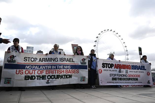 Pro-Palestine protest in London LONDON, UNITED KINGDOM - OCTOBER 10: People attend a pro-Palestine protest demanding to halt arms sales and impose sanctions to Israel, in London, United Kingdom on October 10, 2026. Rasid Necati Aslim Anadolu London United Kingdom. Editorial use only. Please get in touch for any other usage. Copyright: x2026xAnadoluxRasidxNecatixAslimx