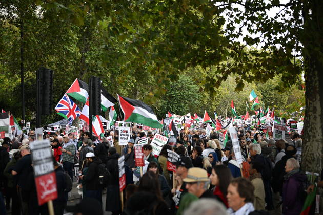 Pro-Palestine protest in London LONDON, UNITED KINGDOM - OCTOBER 10: People attend a pro-Palestine protest demanding to halt arms sales and impose sanctions to Israel, in London, United Kingdom on October 10, 2026. Rasid Necati Aslim Anadolu London United Kingdom. Editorial use only. Please get in touch for any other usage. Copyright: x2026xAnadoluxRasidxNecatixAslimx