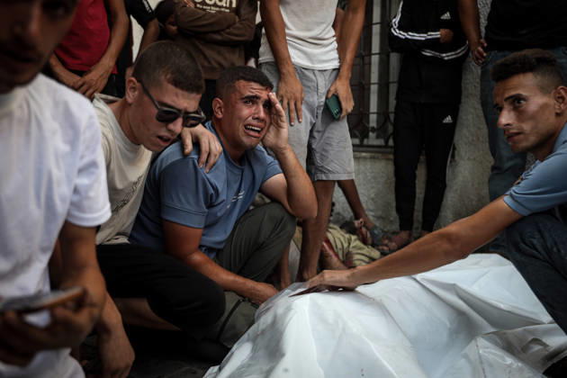 Israeli army continues attacks on Gaza despite ceasefire GAZA CITY, GAZA, PALESTINE - OCTOBER 10: Palestinians mourn after losing their loved ones in an Israeli attack on Gaza City, as Israeli army continues its attacks on the Gaza Strip despite the ceasefire, in Gaza City, Palestine, on October 10, 2026. The bodies of those killed in the attack were brought to Al-Shifa Hospital. Abdalhkem Abu Riash Anadolu Gaza City Gaza. Editorial use only. Please get in touch for any other usage. Copyright: x2026xAnadoluxAbdalhkemxAbuxRiashx