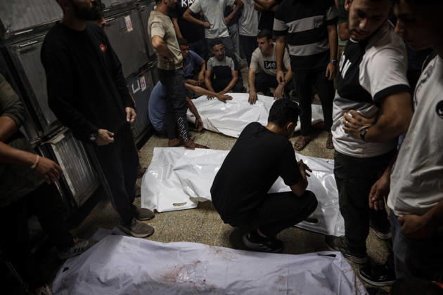 Israeli army continues attacks on Gaza despite ceasefire GAZA CITY, GAZA, PALESTINE - OCTOBER 10: Palestinians mourn after losing their loved ones in an Israeli attack on Gaza City, as Israeli army continues its attacks on the Gaza Strip despite the ceasefire, in Gaza City, Palestine, on October 10, 2026. The bodies of those killed in the attack were brought to Al-Shifa Hospital. Abdalhkem Abu Riash Anadolu Gaza City Gaza. Editorial use only. Please get in touch for any other usage. Copyright: x2026xAnadoluxAbdalhkemxAbuxRiashx