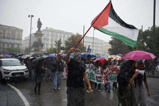 Pro-Palestine protests in Naples NAPLES, ITALY - OCTOBER 10: People take part in a protest during the Global Day of Action for Palestine in defence of the Palestinian people, to call for an arms embargo and sanctions against Israel in Naples, on October 10, 2026. Eliano Imperato Anadolu Naples Italy. Editorial use only. Please get in touch for any other usage.  Copyright: x2026xAnadoluxElianoxImperatox