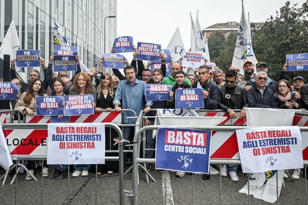 October 10, 2026, Milan, Mi, Italy: Deputy Prime Minister Matteo Salvini and Lega deputy secretary Silvia Sardone at the Lega rally Milan safer, stop social centers. Near the Lambretta Social Center, Via Rizzoli, 10 10 2026 Milan Milan Italy  - ZUMAa289 20261010_zia_a289_079 Copyright: xNicolaxMarfisix xAgfx