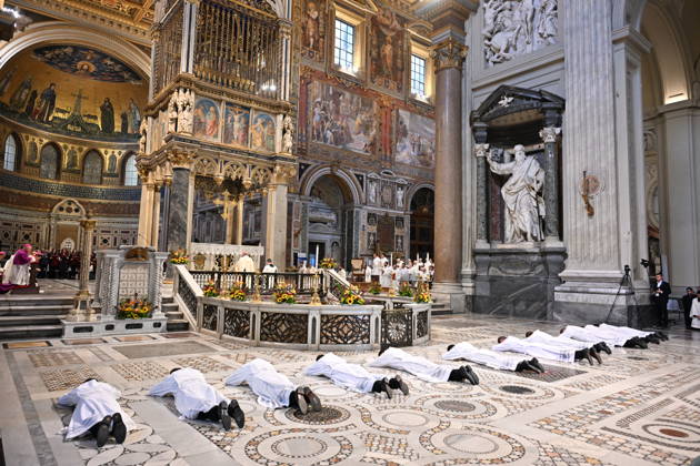 IPA89501699 - Italy, Rome, Vatican, October 10, 2026: Cardinal Baldo Reina celebrates a Mass for the ordination of deacons at St. John Lateran. Photograph by ALESSIA GIULIANI Catholic Press Photo  Copyright: xx xAlessiaxGiuliani Catholipressphox IPA89501699