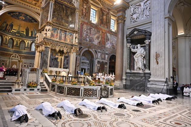 IPA89501706 - Italy, Rome, Vatican, October 10, 2026: Cardinal Baldo Reina celebrates a Mass for the diaconal ordination at St. John Lateran. Photograph by ALESSIA GIULIANI Catholic Press Photo  Copyright: xx xAlessiaxGiuliani Catholipressphox IPA89501706