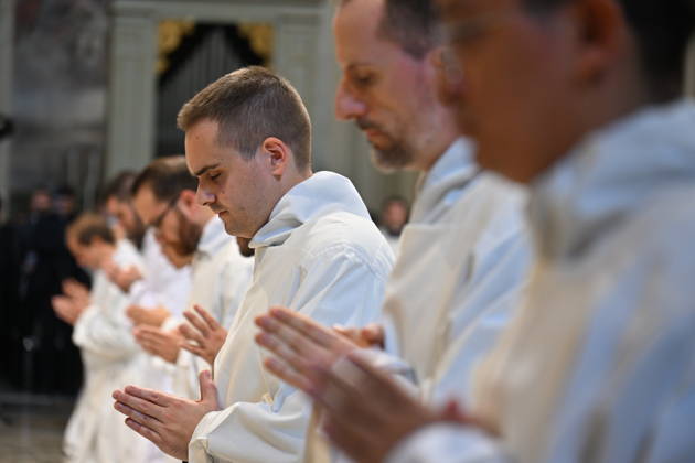 IPA89501801 - Italy, Rome, Vatican, October 10, 2026: Cardinal Baldo Reina celebrates a Mass for the ordination of deacons at St. John Lateran. Photograph by ALESSIA GIULIANI Catholic Press Photo  Copyright: xx xAlessiaxGiuliani Catholipressphox IPA89501801