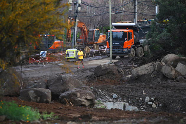 Santiago, October 10, 2026: Roadwork is underway following the flash flood that affected the Las Condes district. Dragomir Yankovic, Aton Chile, Santiago, Chile. Aton 1198338 Copyright: DRAGOMIRxYANKOVIC ATONxCHILE