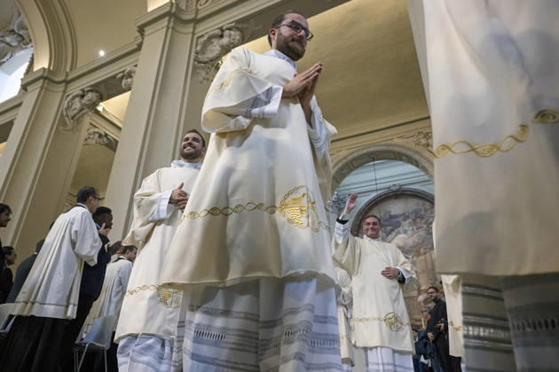 IPA89503418 - Italy, Rome, Vatican, October 10, 2026: Cardinal Baldo Reina celebrates Mass for the ordination of deacons at St. John Lateran. Photo by ALESSIA GIULIANI Catholic Press Photo Copyright: xALESSIAxGIULIANI xCatholicxPressxPhotox xx IPA89503418