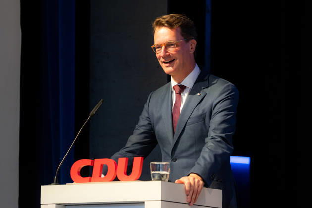 Ceremony Marking the 150th Anniversary of Konrad Adenauer and the 80th Anniversary of the CDU in Bad Honnef, October 26, 2010: Speech by North Rhine-Westphalia Minister President Hendrik WÜST at the CDU ceremony marking the 150th anniversary of Konrad Adenauer and the 80th anniversary of the CDU in Bad Honnef at the Kursaal in Bad Copyright: xMarcxJohnx