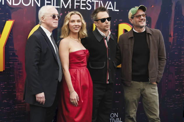 Brad Bird, Scarlett Johansson, Sam Rockwell, and Michael Giacchino at the premiere of the Netflix animated film *Ray Gunn* at the 70th BFI London Film Festival 2026 at the Royal Festival Hall in London, October 10, 2026 Foto:xJ.xEdwardsx xFuturexImagex gunn_6026