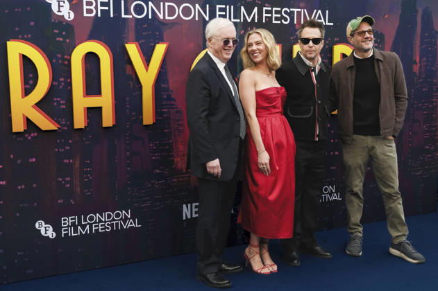 Brad Bird, Scarlett Johansson, Sam Rockwell, and Michael Giacchino at the premiere of the Netflix animated film *Ray Gunn* at the 70th BFI London Film Festival 2026 at the Royal Festival Hall in London, October 10, 2026 Foto:xJ.xEdwardsx xFuturexImagex gunn_6025