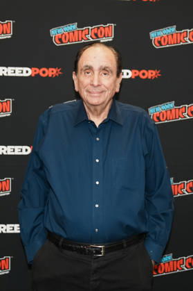 October 10, 2026, New York, New York, USA: Author R.L. STINE stands for a photo as Tubi presents R.L. Stine s Pumpkin 2 at the 2026 NY Comic Con at the Javits Center on October 10, 2026 in New York. New York USA  - ZUMAb148 20261010_zap_b148_025 Copyright: xBryanxSmithx