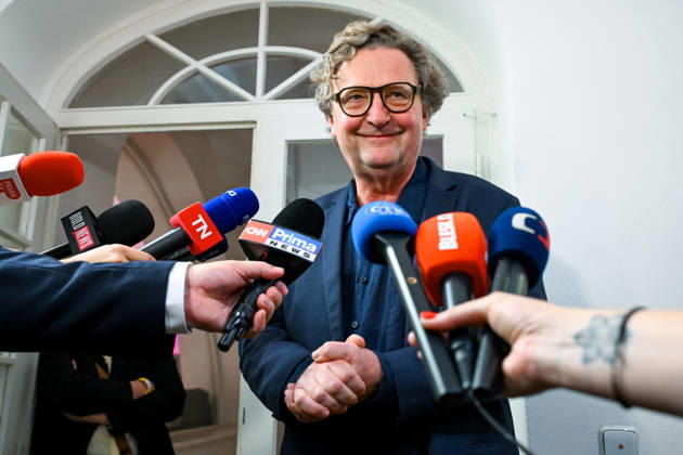 The two-day elections to municipal assemblies ended in the Czech Republic together with the first round of the elections to one-third of the Senate, at 2:00 p.m. on October 10, 2026. On the photo: STAN s candidate for mayor of Prague, Petr Hlavacek, speaks with journalists at the campaign headquarters of the Mayors and Independents (STAN) movement in Prague. (CTKxPhoto KaterinaxSulova) CTKPhotoP2026101005293  CTKPhotoP2026101005293