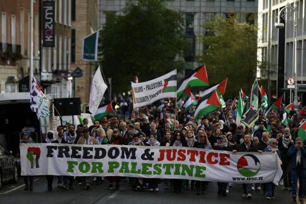 Thousands of pro-Palestine demonstrators gather in Dublin DUBLIN, IRELAND - OCTOBER 10: Thousands of pro-Palestine demonstrators gather in Dublin, Ireland, on October 10, 2026, for a national march marking three years since the October 7 attacks and the subsequent war in Gaza. Organized by the Ireland-Palestine Solidarity Campaign, the protest calls for sanctions against Israel and greater action by the Irish government, with demonstrators marching from the Garden of Remembrance towards the Dail. Mostafa Darwish Anadolu Dublin Ireland. Editorial use only. Please get in touch for any other usage. Copyright: x2026xAnadoluxMostafaxDarwishx