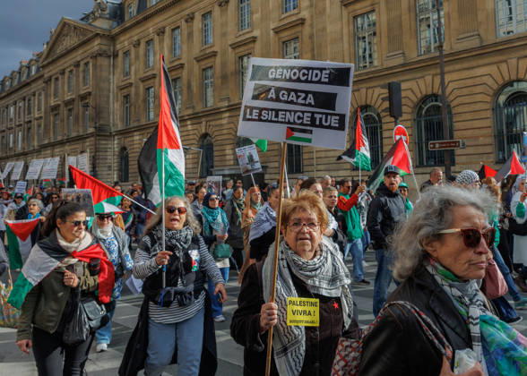 October 10, 2026: La France Insoumise has called for participation in the demonstration against the genocide in Gaza and in support of the Palestinian people. The demonstration will begin at 2 p.m. at Place de la Ro publique in Paris. - ZUMAs287 20261010_zip_s287_008 Copyright: xSadakxSouicix
