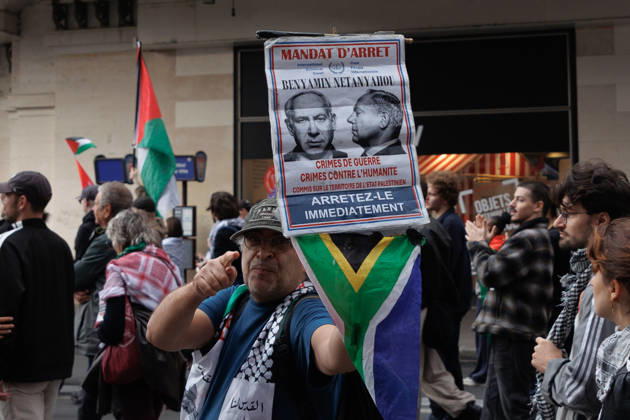 October 10, 2026: La France Insoumise has called for participation in the demonstration against the genocide in Gaza and in support of the Palestinian people. The demonstration will begin at 2 p.m. at Place de la Ro publique in Paris.  - ZUMAs287 20261010_zip_s287_015 Copyright: xSadakxSouicix