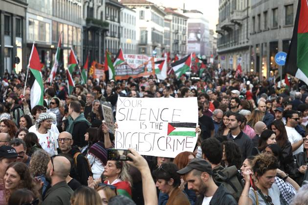 RECORD DATE NOT STATED IPA89509907 - Milan, National Day of Mobilization: The End of Genocide Is the End of Zionism, marking the third anniversary of the start of the conflict in Gaza Copyright: xx xPoolxEmadecaxEnriquezx IPA89509907.jpeg