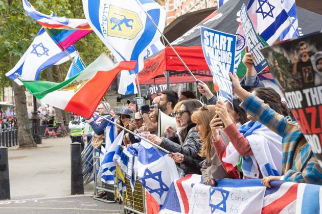 October 10, 2026, London, London, England: The National March for Palestine took place to mark the third anniversary of the start of the war in Gaza. Around ten thousand gathered on The Thames embankment and marched to Parliament Squre. They faced an Israeli counter demonstration of a handfull of protesters. Some arrests were reported by police. London England - ZUMAr169 20261010_zip_r169_011 Copyright: xRodxHarbinsonx