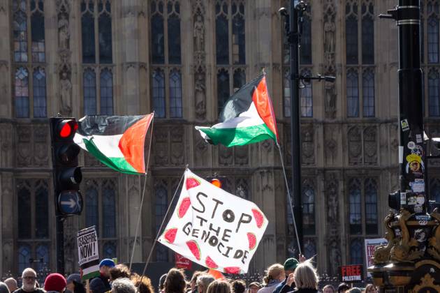 October 10, 2026, London, London, England: The National March for Palestine took place to mark the third anniversary of the start of the war in Gaza. Around ten thousand gathered on The Thames embankment and marched to Parliament Squre. They faced an Israeli counter demonstration of a handfull of protesters. Some arrests were reported by police. London England - ZUMAr169 20261010_zip_r169_021 Copyright: xRodxHarbinsonx