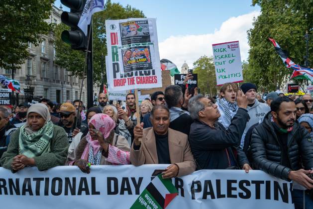 October 10, 2026, London, United Kingdom: Protesters with banners gather during the National March for Palestine in London. The march marks three years since the outbreak of the war in Gaza in October 2023.The National March for Palestine, which was organised by the Palestine Coalition in London. The march marks three years since the outbreak of the war in Gaza in October 2023 London United Kingdom  - ZUMAs197 20261010_aaa_s197_075 Copyright: xPhilxLewisx