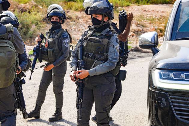 October 10, 2026, Ramallah: DEIR ABU MASHâ€⠢AL, PALESTINE †OCTOBER 10, 2026: Palestinian farmers came under attack by Israeli settlers and Israeli forces as they headed to harvest olives on their land in Deir Abu Mashâ€⠢al, northwest of Ramallah. The event marked the villageâ€⠢s first olive harvest gathering of the new season. The Palestine Red Crescent Society reported that its teams treated nine people injured during the incident. The injuries included one caused by live ammunition to the thigh, two caused by rubber-coated metal bullets, and six resulting from physical assault. One of those struck by a rubber-coated metal bullet was photojournalist Issam Al-Rimawi. The incident occurred during the annual olive harve - ZUMAq101 20261010_zna_q101_055 Copyright: xSalmanxMohsenxAlkhatibx