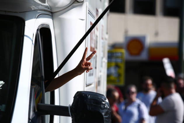 October 10, 2026, Athens, Attica, GREECE: A person extends an arm from a camper van window, making a victory sign during a pro-Palestinian demonstration. Athens GREECE - ZUMAx103 20261010_zip_x103_022 Copyright: xHarrisxXanthopoulosx