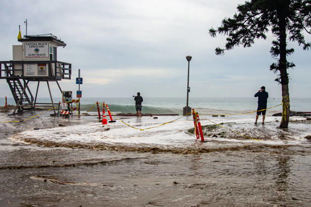 October 10, 2026, Laguna Beach, California, USA: Aliso Beach in Laguna Beach, California, Sustains Erosion from Heavy Swells on October 10, 2026. Laguna Beach USA - ZUMAg219 20261010_znp_g219_020 Copyright: xJakexLeexGreenx