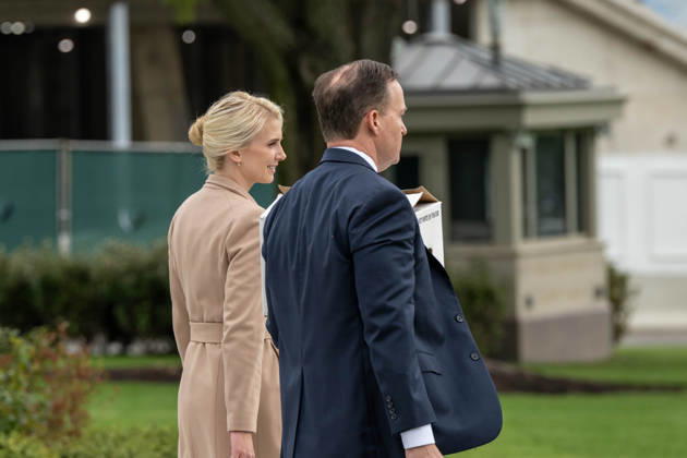 October 10, 2026, Washington, District Of Columbia, United States: NATALIE HARP, an aide to President DONALD TRUMP, walks across the South Lawn of the White House ahead of the PresidentÃ¢â‚¬â ¢s departure for Clarksville, Tennessee, where he is scheduled to attend a campaign rally. Washington United States - ZUMAk206 20261010_znp_k206_030 Copyright: xMattxKaminskyx