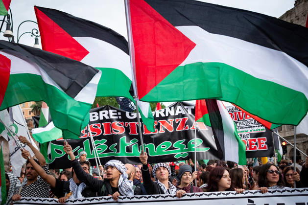 October 10, 2026, Rome, Rm, Italy: Thousands of people take to the streets of the capital to march in solidarity with Gaza and the Palestinians, and to call for the unblocking of humanitarian aid entering the Strip. Rome Italy  - ZUMAg256 20261010_znp_g256_002 Copyright: xMarcoxDixGianvitox