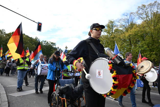Rally of Projekt M1llion in Berlin BERLIN, GERMANY - OCTOBER 10: People take part in the Projekt M1llion anti-government protest in Berlin, Germany, on October 10, 2026. Volodymyr Sindieiev Anadolu Berlin Germany. Editorial use only. Please get in touch for any other usage.  Copyright: x2026xAnadoluxVolodymyrxSindieievx