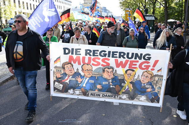 Rally of Projekt M1llion in Berlin BERLIN, GERMANY - OCTOBER 10: People take part in the Projekt M1llion anti-government protest in Berlin, Germany, on October 10, 2026. Volodymyr Sindieiev Anadolu Berlin Germany. Editorial use only. Please get in touch for any other usage.  Copyright: x2026xAnadoluxVolodymyrxSindieievx